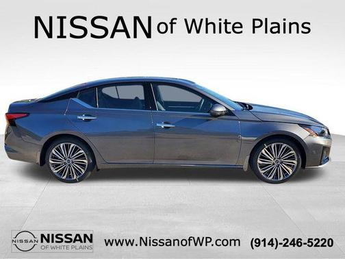 Gun Metallic 2025 Nissan Altima 2.5 SL