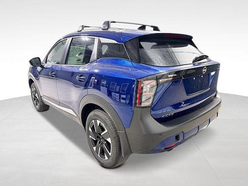 Deep Blue Pearl 2026 Nissan Kicks SV