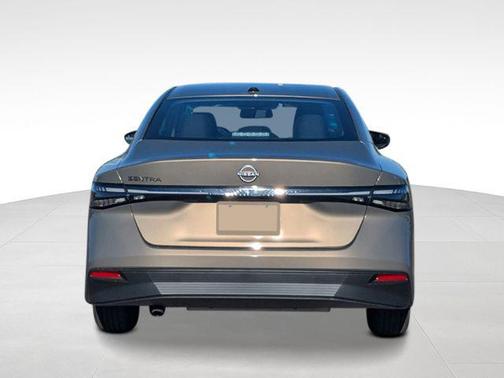 Bronze 2026 Nissan Sentra SV