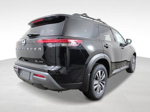 Super Black 2026 Nissan Pathfinder SL