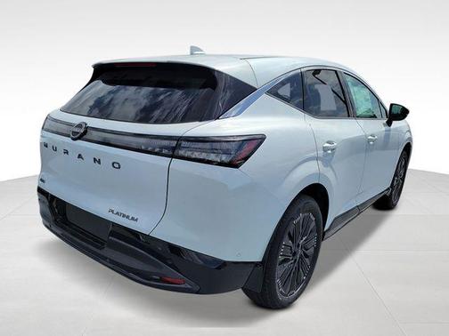 White Pearl 2026 Nissan Murano Platinum