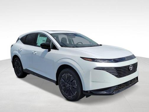 White Pearl 2026 Nissan Murano Platinum