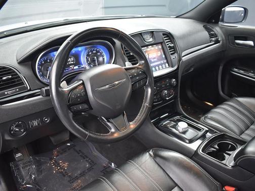 2021 Chrysler 300 S