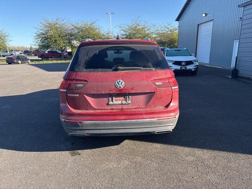 Red 2019 Volkswagen Tiguan 2.0T SEL