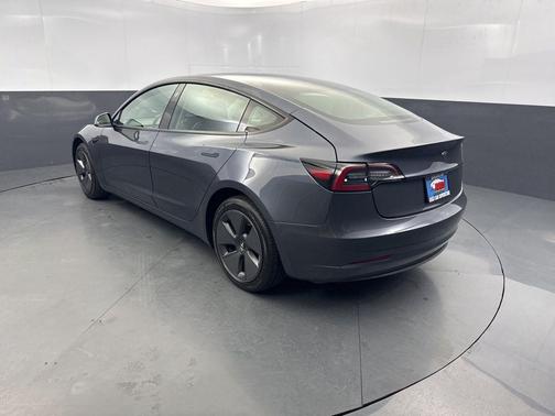 Midnight Silver Metallic 2023 Tesla Model 3 Standard Range