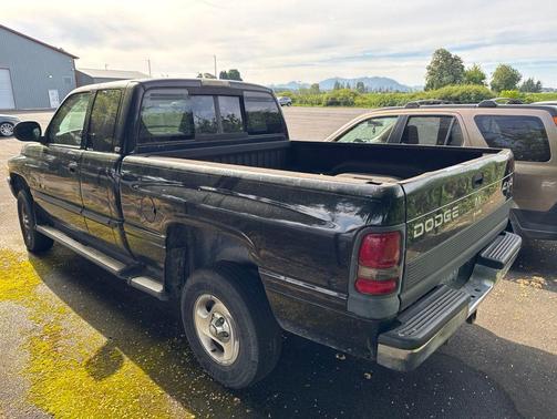 Black Clearcoat 2000 Dodge Ram 1500 155 WB