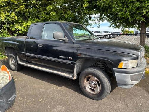 Black Clearcoat 2000 Dodge Ram 1500 155 WB