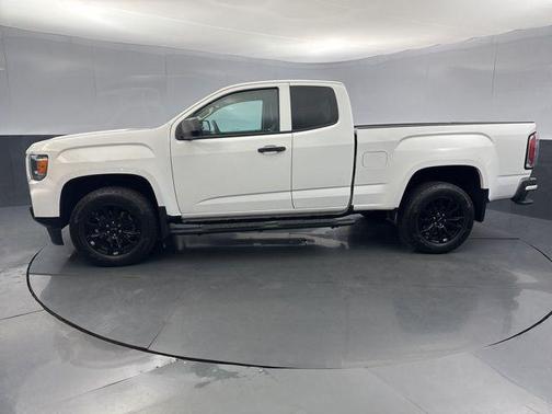 2022 GMC Canyon Elevation Standard