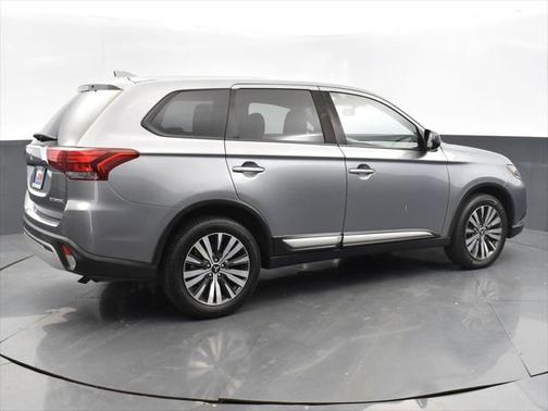 2019 Mitsubishi Outlander ES