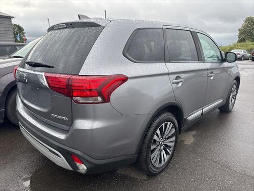 2019 Mitsubishi Outlander ES