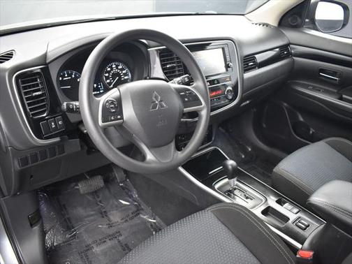 2019 Mitsubishi Outlander ES