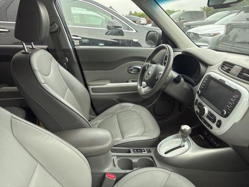 2017 Kia Soul EV +