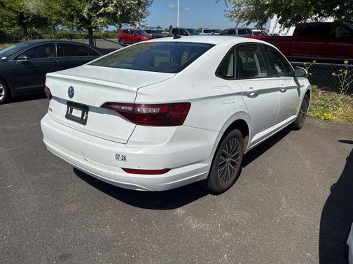 Pure White 2021 Volkswagen Jetta 1.4T S