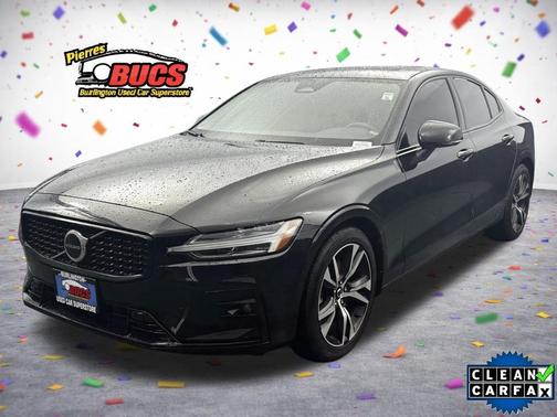 2024 Volvo S60 B5 Core Dark Theme