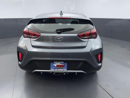 2020 Hyundai Veloster 2