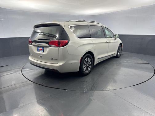 2020 Chrysler Pacifica Hybrid Limited