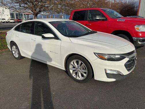 2022 Chevrolet Malibu FWD LT