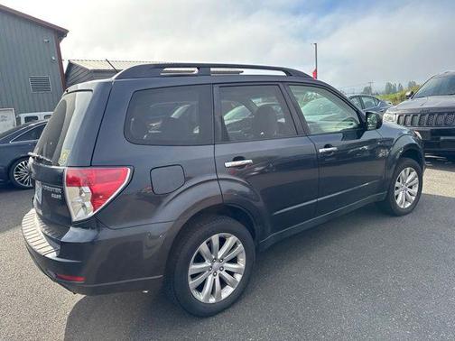 Dark Gray Metallic 2013 Subaru Forester 2.5X Premium