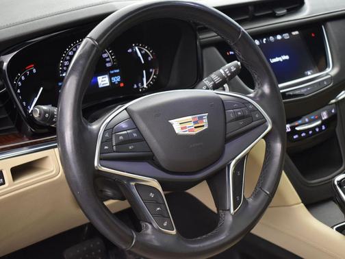 2018 Cadillac XT5 Luxury