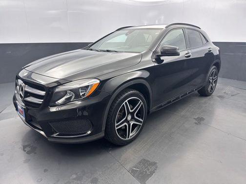 2017 Mercedes-Benz GLA 250 Base