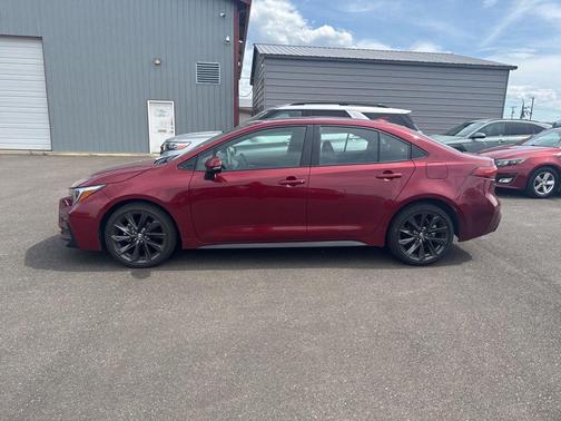 Pearl 2025 Toyota Corolla XSE