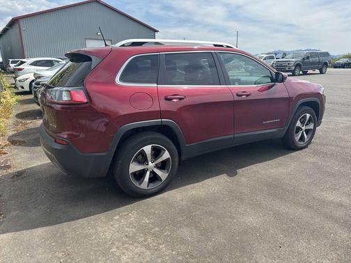 Velvet Red Pearlcoat 2019 Jeep Cherokee Limited