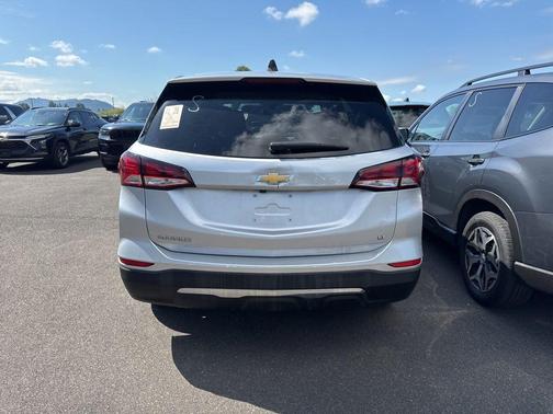 Silver Ice Metallic 2022 Chevrolet Equinox 1LT