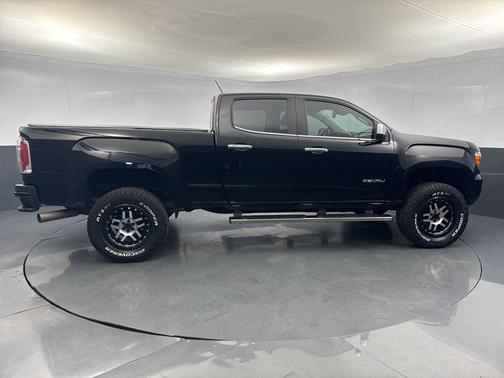 Onyx Black 2019 GMC Canyon Denali