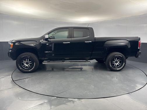 Onyx Black 2019 GMC Canyon Denali
