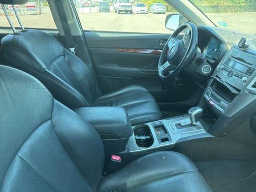 2010 Subaru Outback 2.5 i Limited