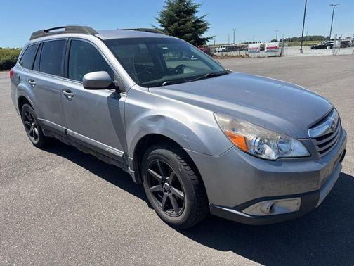 2010 Subaru Outback 2.5 i Limited