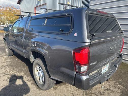 2017 Toyota Tacoma SR