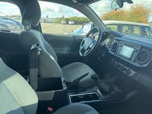 2017 Toyota Tacoma SR