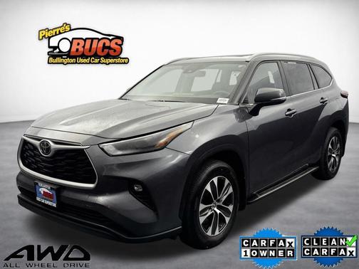 Magnetic Gray Metallic 2023 Toyota Highlander XLE