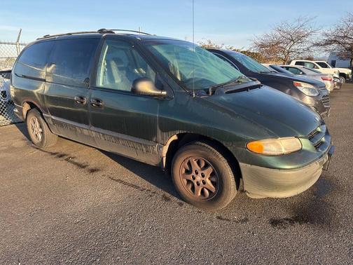 1997 Dodge Grand Caravan SE