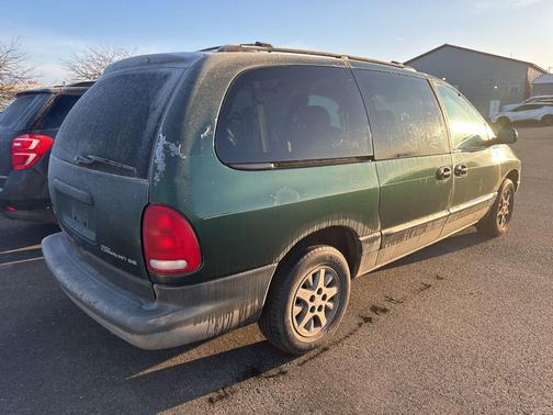 1997 Dodge Grand Caravan SE