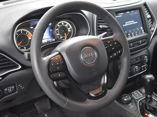 2023 Jeep Cherokee Altitude