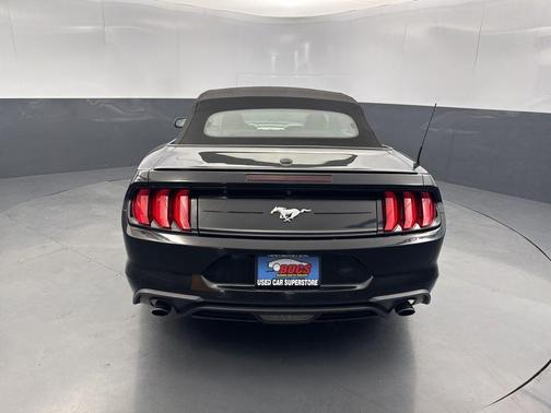 2022 Ford Mustang EcoBoost Premium