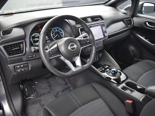 2025 Nissan Leaf SV PLUS