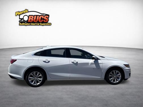 Summit White 2022 Chevrolet Malibu LT