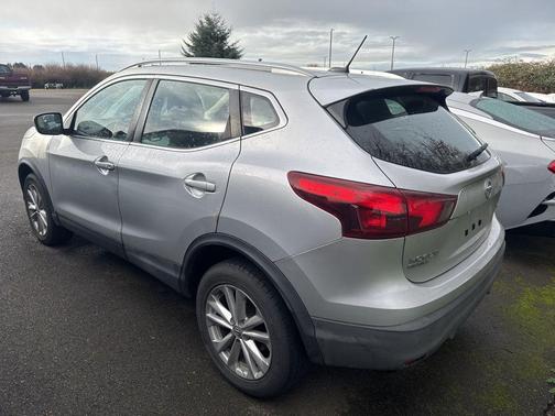 2017 Nissan Rogue Sport SV