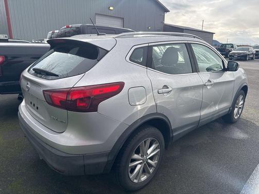 2017 Nissan Rogue Sport SV