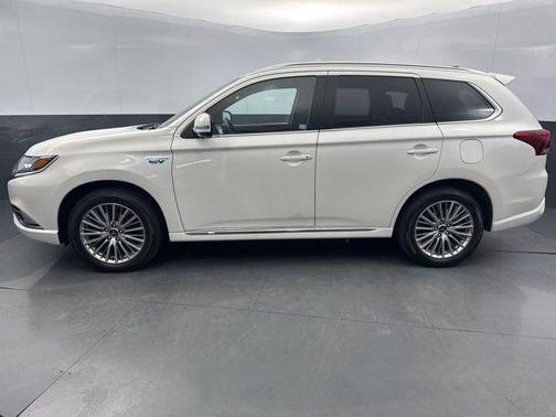 2021 Mitsubishi Outlander PHEV GT