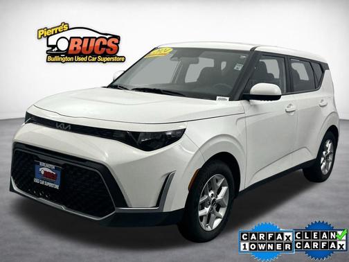 Snow White Pearl 2024 Kia Soul LX