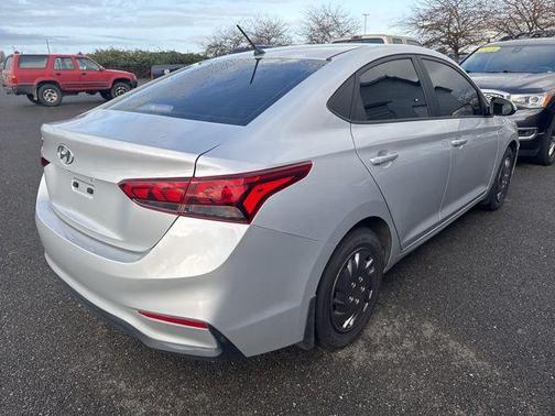 2020 Hyundai Accent SE