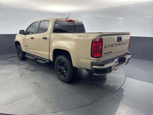 Sand Dune Metallic 2022 Chevrolet Colorado Z71