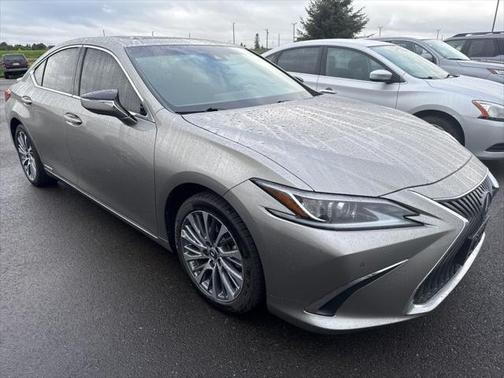 2021 Lexus ES 300h Base
