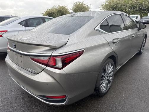 2021 Lexus ES 300h Base