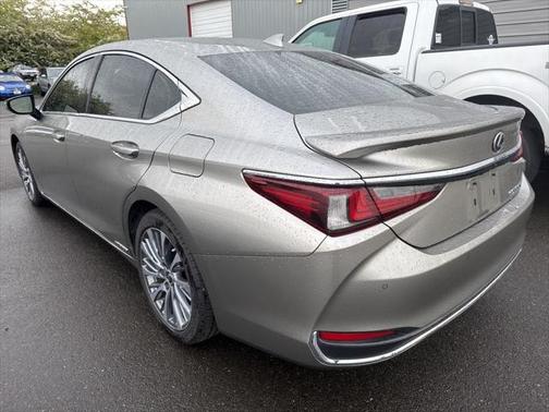 2021 Lexus ES 300h Base