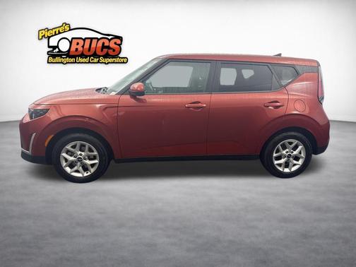 Orange 2023 Kia Soul LX